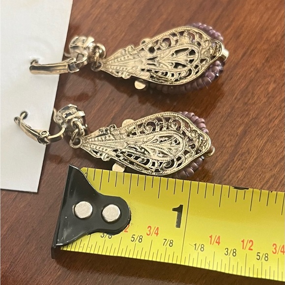 NWT Gorgeous earrings - Picture 8 of 8